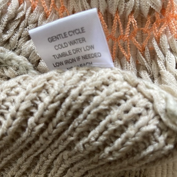 Lumiere Opened Front Drapy Open Knit Cardigan. Size Medium/Large. P/3/A1376 - Picture 8 of 8